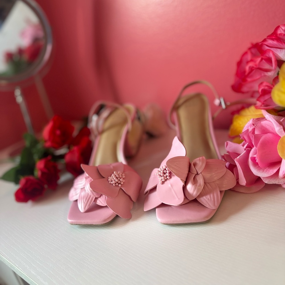 Elegant Pink Floral Women's Heels - Picture 2 of 6
